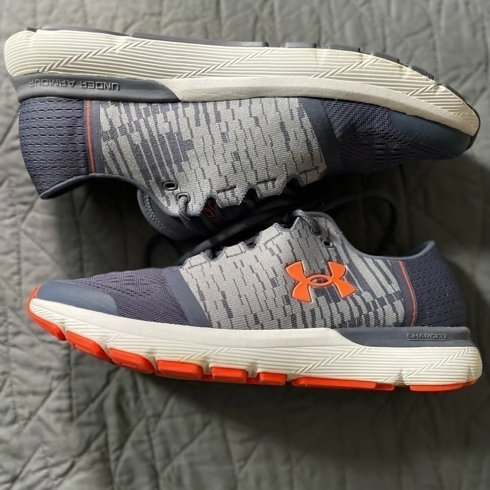Men’s Under Armour sneakers